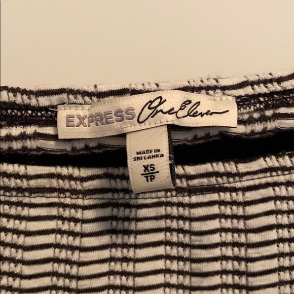 Long sleeve striped top - Picture 2 of 2